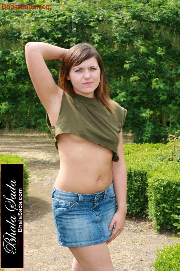 Bhala Sada Bhala Sada  - Outdoor, Skirt, Amateur, Teen, MILF, Russian, Cute, Sexy, Brunette, European  - Photo 10