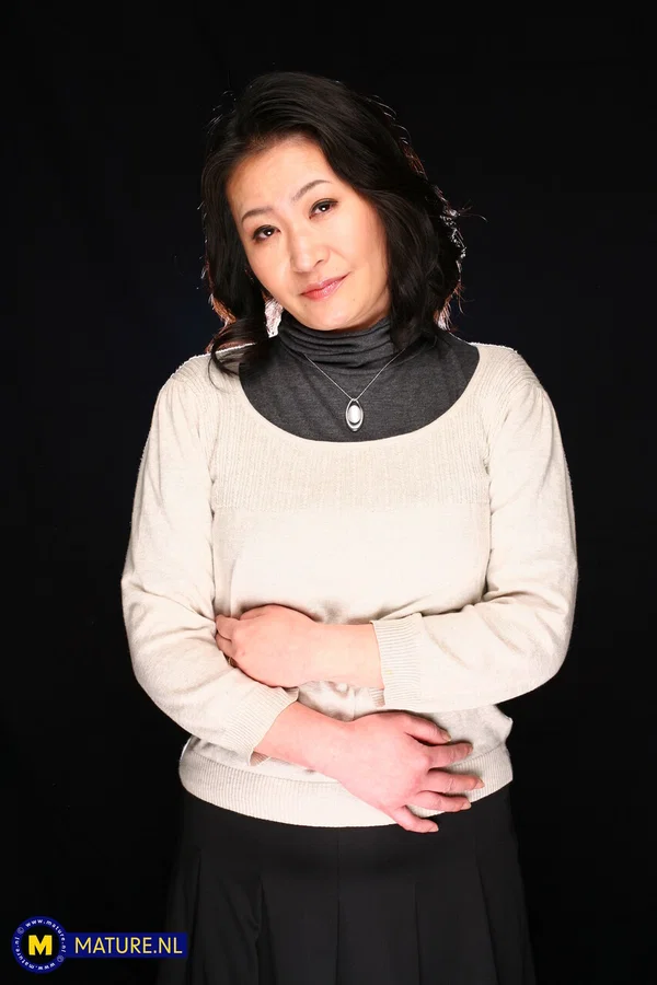 Mature NL Jun, Sachiko  - Japanese, Asian, Mature, MILF, Amateur, European, Non Nude, Short Hair  - Photo 4