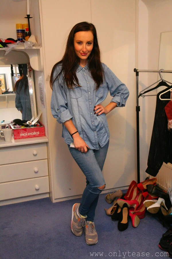 Only Tease Sarah Mcdonald  - Non Nude, Stockings, Big Tits, Socks, Clothed, Panties, Jeans, Skirt, PAWG, Ass  - Photo 8