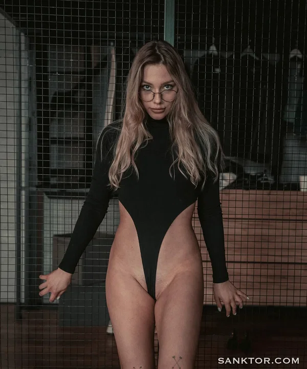 Sanktor featuring Scarlett Sanktor Hot Pics  - Perfect, Ass, Blonde, Non Nude, Glasses, Babe, PAWG, Beautiful, Solo, Legs  - Photo 17