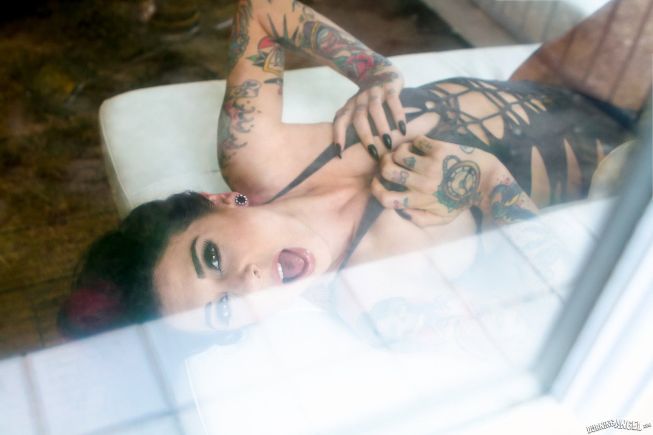 Johanna Angel