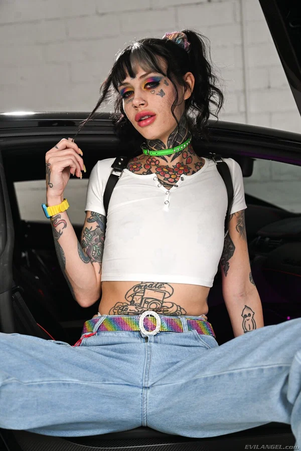 Evil Angel CC Doll, Nade Nasty  - Tattoo, Cumshot, Amateur, Skinny, Petite, Deepthroat, Jeans, Tiny Tits, Pigtails, Reality  - Photo 3