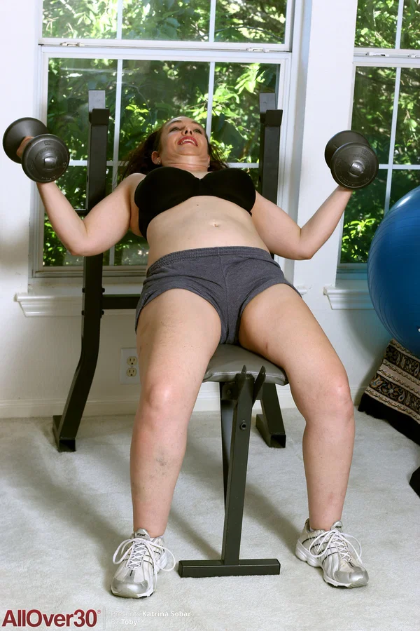 Chubby MILF Katrina Sobar does a hot striptease during a workout session  - Mature, MILF, Amateur, Pussy, Big Tits, Spreading, Natural Tits, Brunette, White  - Photo 4