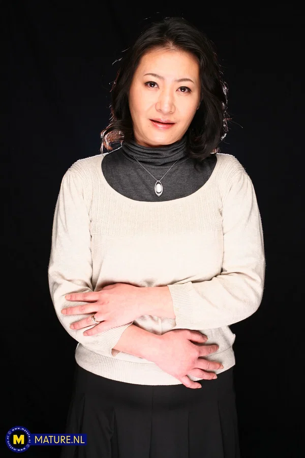 Mature NL Jun, Sachiko  - Japanese, Asian, Mature, MILF, Amateur, European, Non Nude, Short Hair  - Photo 5